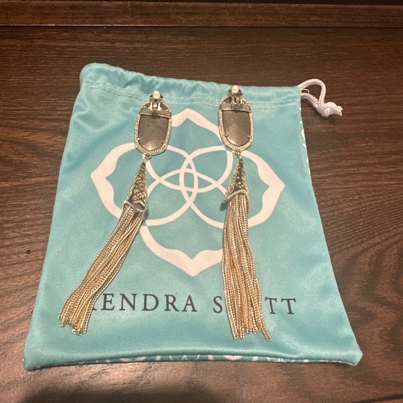 Kendra Scott - Never released sample earrings - Picture 2 of 3